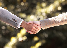 Handshake_WEB.jpg